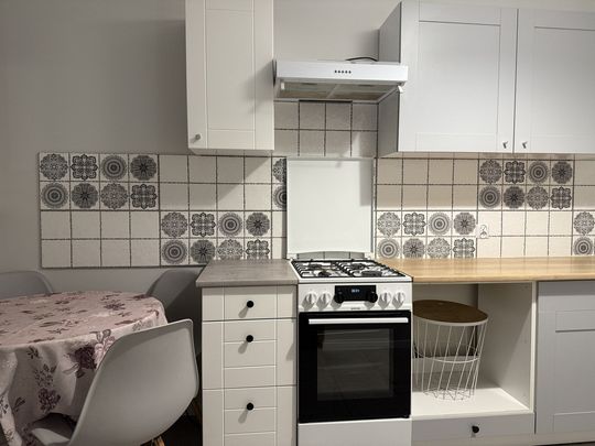 Stare Miasto ustawna kawalerka 44 m2 ,piwnica ! - Фото 1