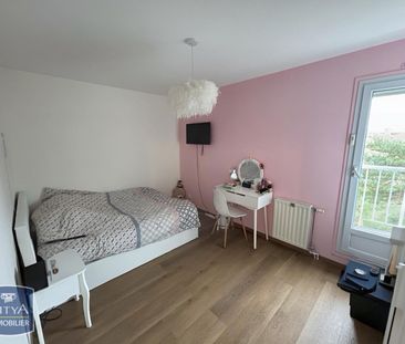 Location Appartement 4 pièces 86m² NEUVILLE SUR SAONE 69250 - Photo 3