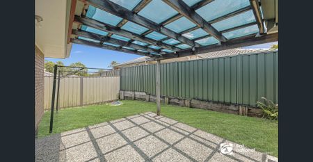 NEWLY PAINTED CHARMING 3 BEDROOM UNIT IN CAPALABA - Photo 3