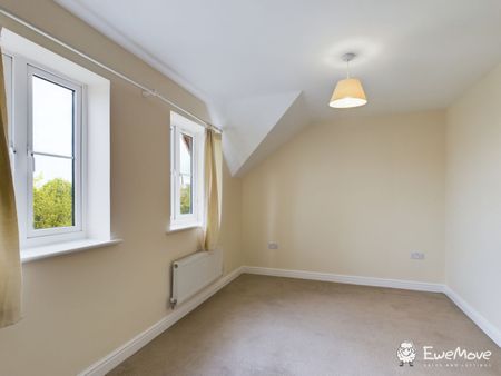 4 Bedroom - Photo 4
