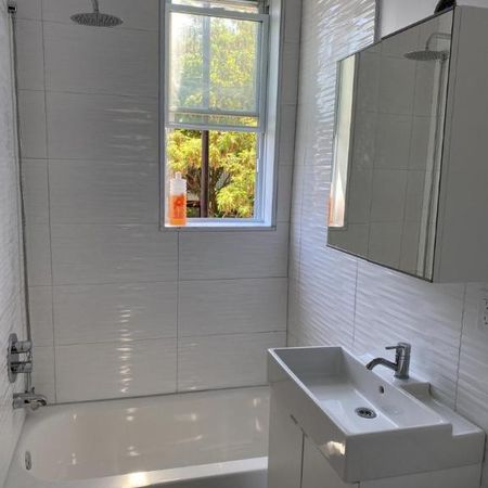 5 1/2 - Montréal (Verdun) - 1 785 $/mois - Photo 4