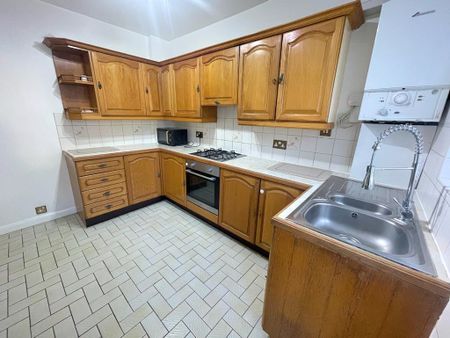2 bedroom flat to rent - Photo 5