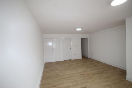 2 bedroom maisonette to rent - Photo 5