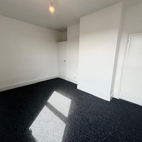 2 bedroom house to rent - Photo 1