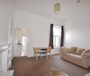 4 bedroom apartment to rent - Photo 2