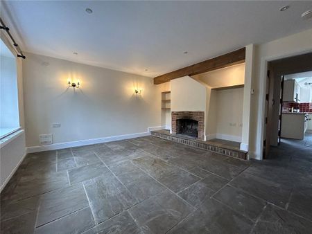 4 bedroom detached house to rent - Photo 2
