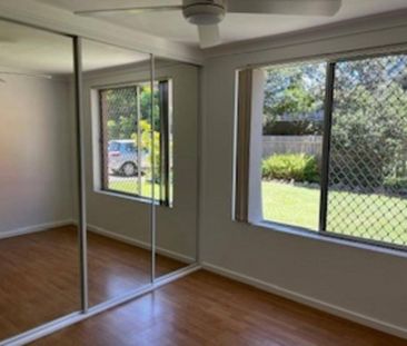 2 Bedroom Refurbished Ground Floor Flat - Photo 4