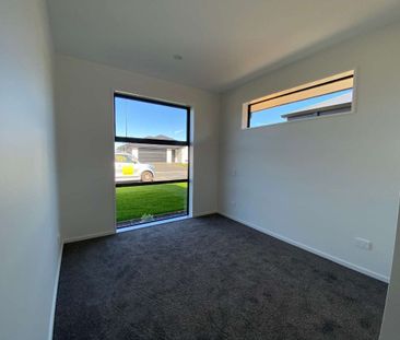 Three Bedroom Home - Photo 2