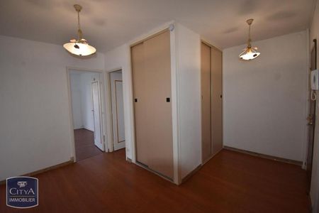 Location Appartement 4 pièces 82m² LE MANS 72100 - Photo 2