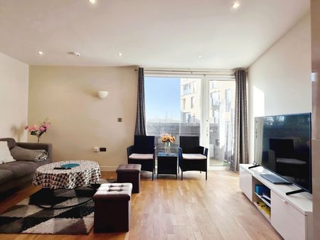 Burgess Springs, Chelmsford - Photo 2