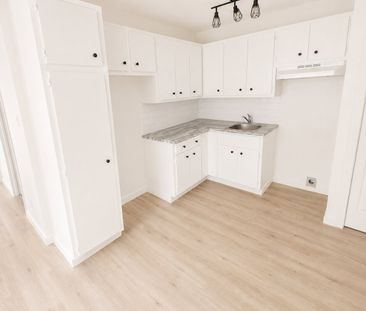 Immeuble - 1555 Rue Dorval, Sherbrooke Appartement 4 ½ à Louer – Sh... - Photo 3