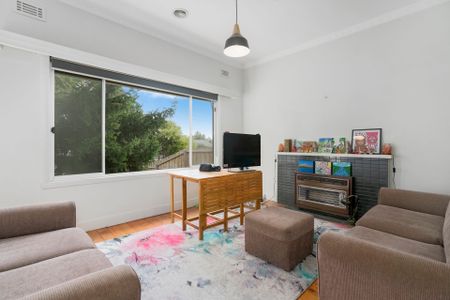 207 Clayton Street, Canadian - Photo 5