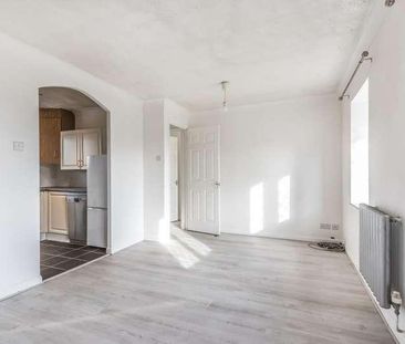 Slough, Berkshire, SL1 - Photo 1