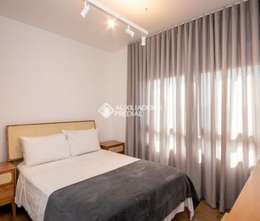 Apartamento com 2 quartos e 64m² para alugar em Praia de Belas, Por... - Foto 2