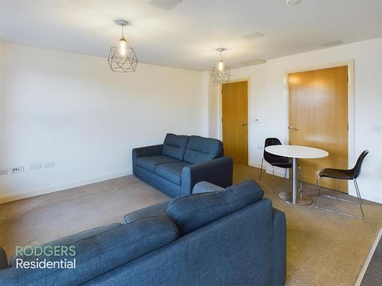 Apt 6, 228 Albertbridge Road, Belfast, BT5 4GW - Photo 1