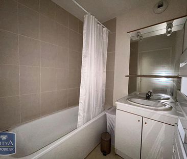 Location Appartement 2 pièces 47m² CHATEAUROUX 36000 - Photo 6