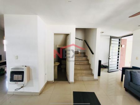 CASA EN RENTA AL PONIENTE COL. LOS PORTALES - Foto 3