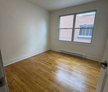 Spacieux Et Lumineux - Photo 2