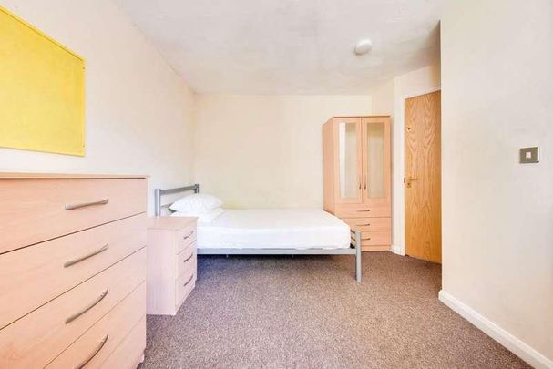 Crossways, Canterbury, CT2 - Photo 1