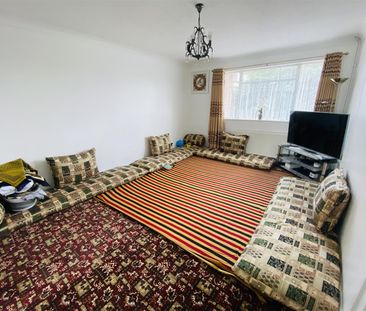 1 bed flat to rent in Cranmer Road, Edgware, HA8 - Photo 1