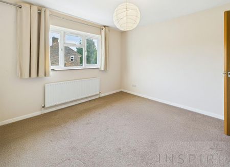 3 bedroom end of terrace house to rent - Photo 3