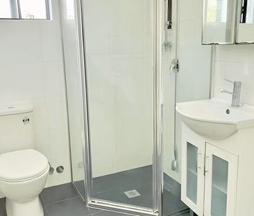 TWO BEDROOM GRANNY FLAT - CAMPBELLTOWN CBD - Photo 6