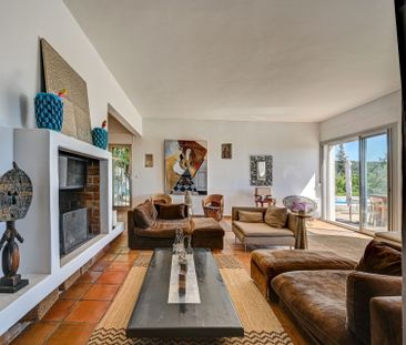 Location Maison Aix-en-Provence 6 Pièces 206 m² - Photo 4