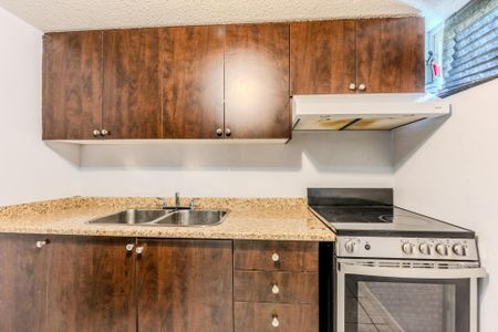 For Lease - 320 Royal Salisbury Way Unit# Bsmt, Brampton, Ontario - Photo 5