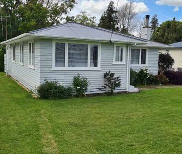 Easy living with great location - Photo 2