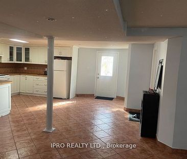 For Lease - 824 Preston Manor Drive Unit# Bsmt, Mississauga, Ontario - Photo 2