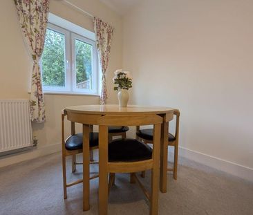 1 bedroom in a house share to rent - Photo 4