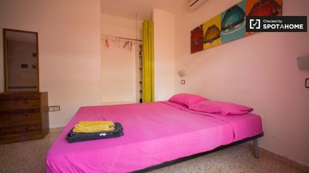 valencia, Valencian Community 46022 - Photo 4