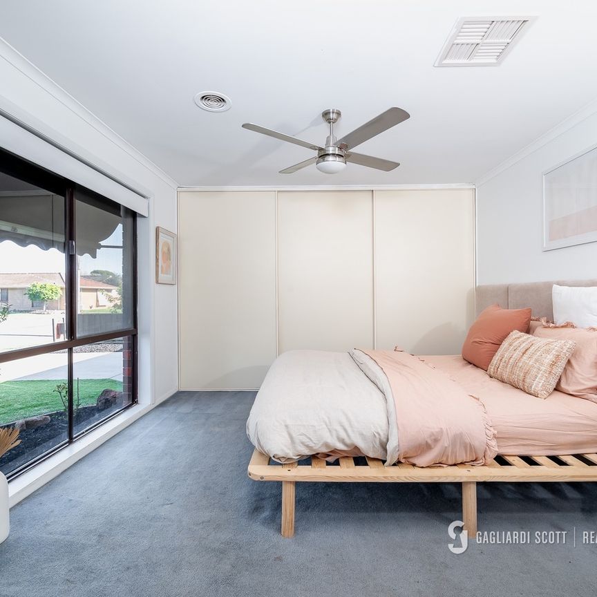 Updated 4 Bedroom Home - GV Health Precinct! - Photo 1