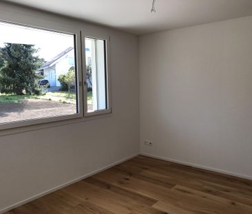 Moderne 4.5 Zimmer-Wohnung mit Minergie-Standard in Lyss - Photo 2