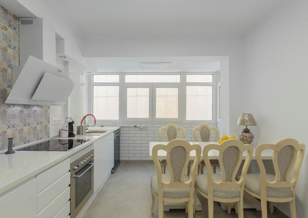Fully renovated apartment for rent with 3 bedrooms in Denia