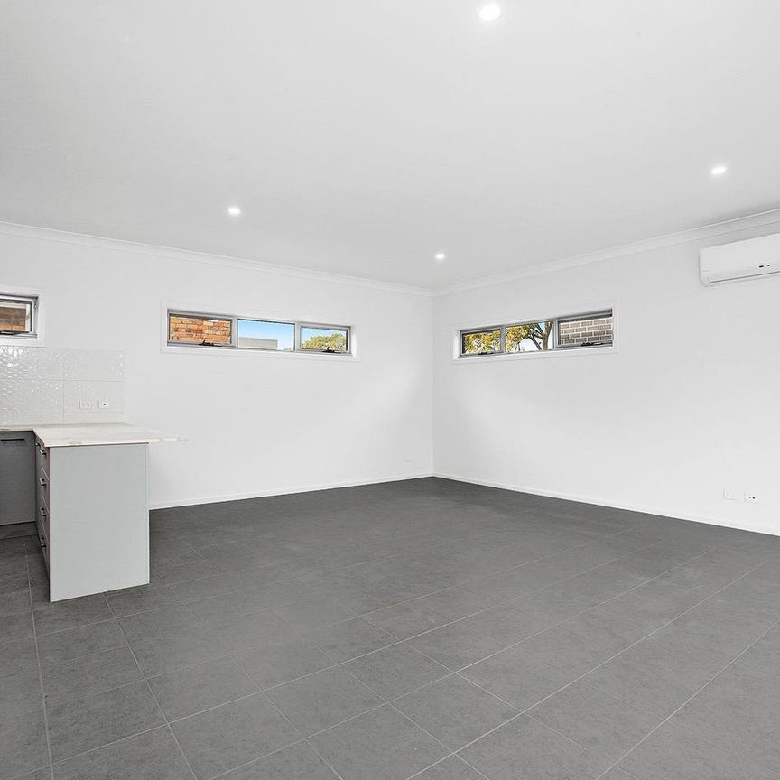 Brand new townhouse living - Photo 1