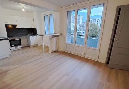 Appartement T2 à GRENOBLE - Photo 3