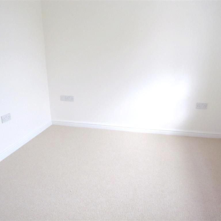 St James Close - Photo 1