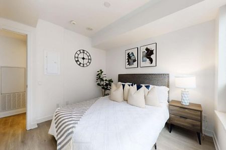 For Lease - 8 Wellesley Street Unit# 1801, Toronto, Ontario - Photo 4