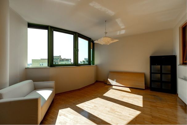 Świetna lokalizacja, ogrzewany ogród zimowy - Фото 1