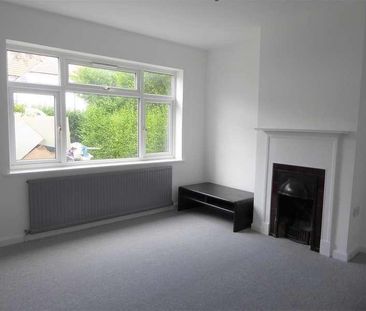 Wellington Avenue, Hounslow, TW3 - Photo 3