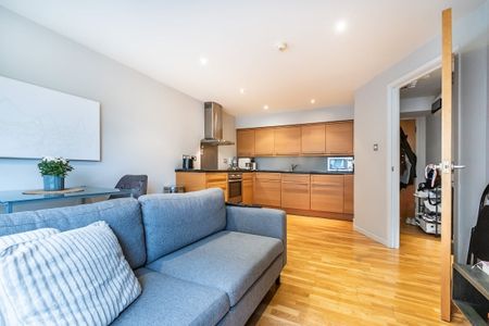 1 bedroom flat to rent - Photo 5