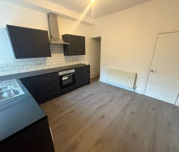 Woodhead Road, Sheffield - Photo 6