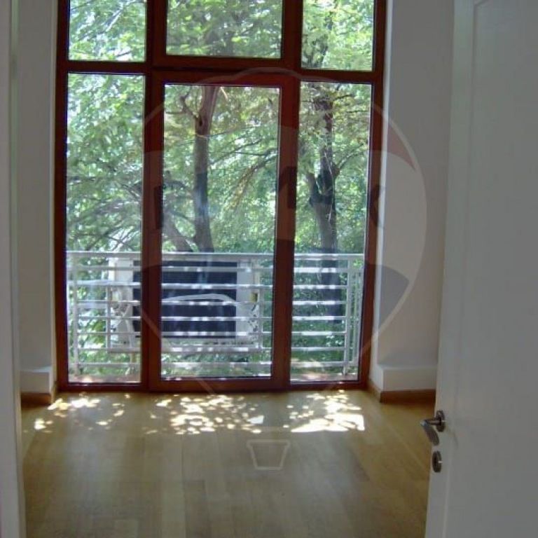 INCHIRIERE apartament cu 6 camere-Calea Victoriei - Fotografie 1