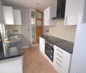 3 Bed - Highgrove Street, Reading - Photo 5