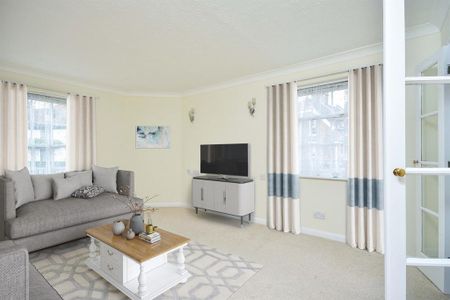 1 bedroom retirement property to rent - Photo 2