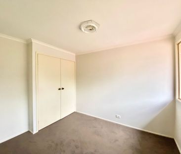 THE PERFECT SINGLE LEVEL HOME - Photo 4