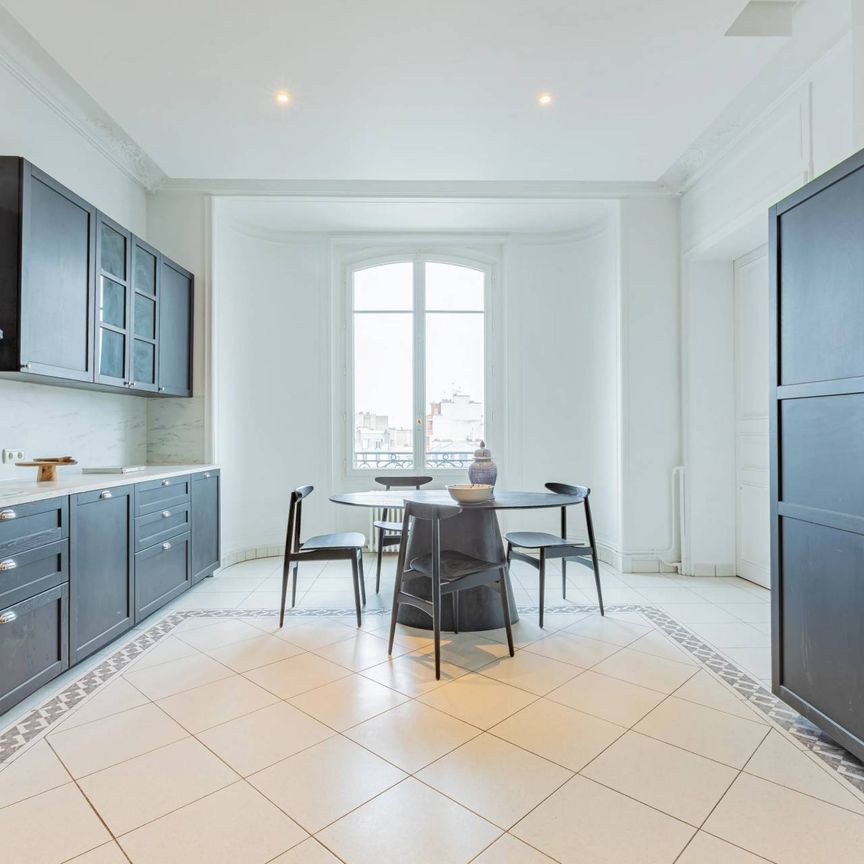 Location appartement, Neuilly-sur-Seine, 6 pièces, 295 m², ref 84093412 - Photo 1