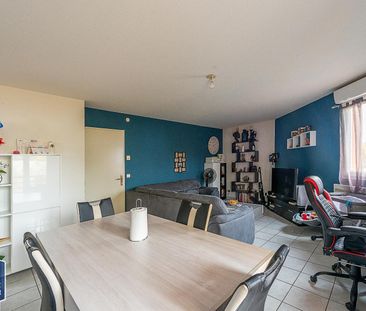 Location Appartement 3 pièces 62m² LOUVROIL 59720 - Photo 2