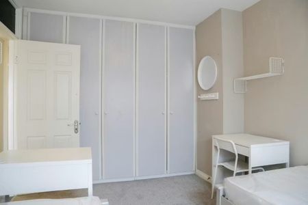 Phibsborough Road, Dublin - Photo 2